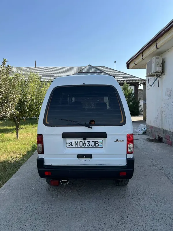 Moshina balonlar yaxshi prapan gaz quyilgan qora kerilda kraska bor 2 Moshina balonlar yaxshi prapan gaz quyilgan qora kerilda kraska bor 2