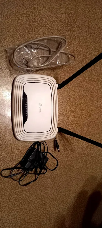 Б/у Wi-fi роутер TP link TL-WR841N отличное состояние 1