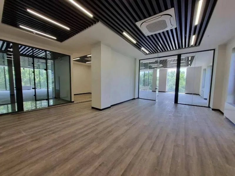 Аренда офис улица Шота Руставели, 805м² — фото 1