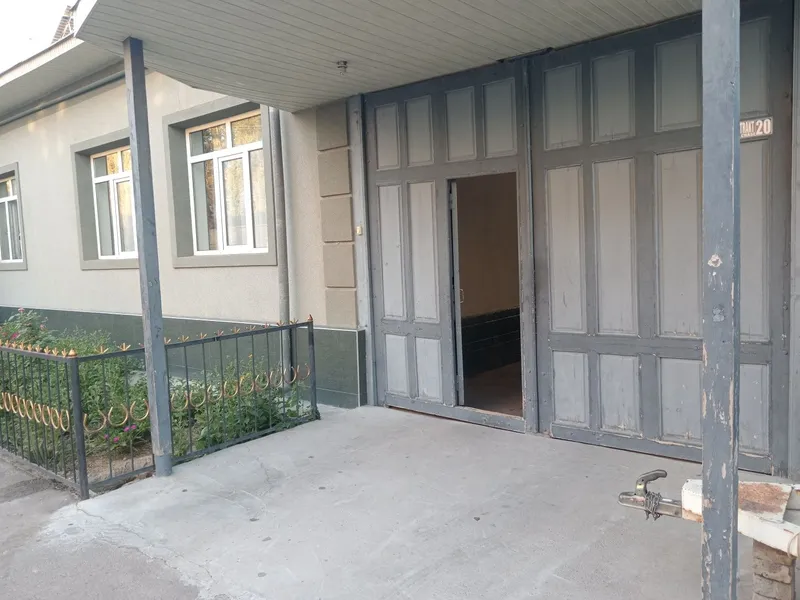 Bektemir tumanida uy sotiladi. 2