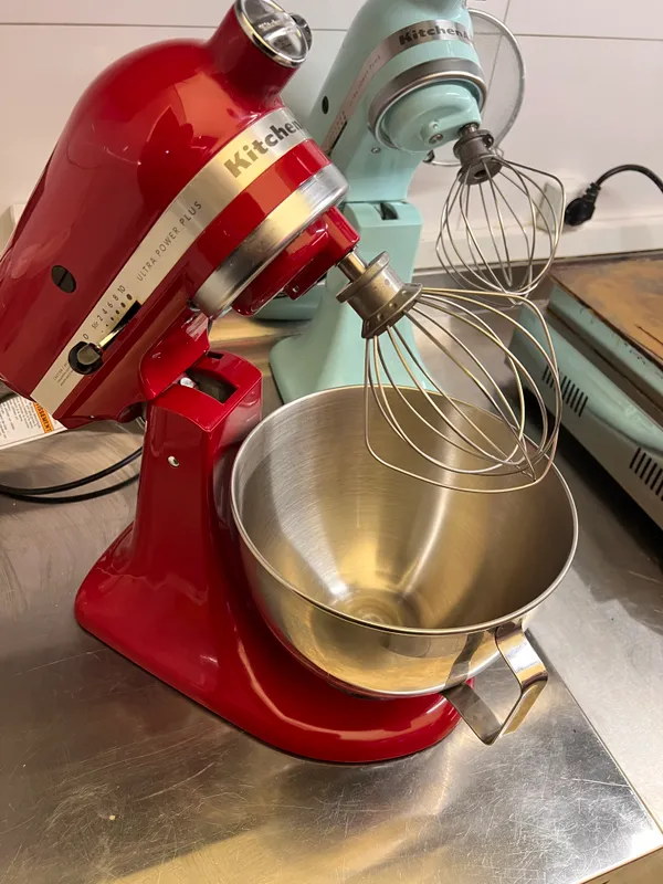 Миксер KitchenAid 3 Миксер KitchenAid 3