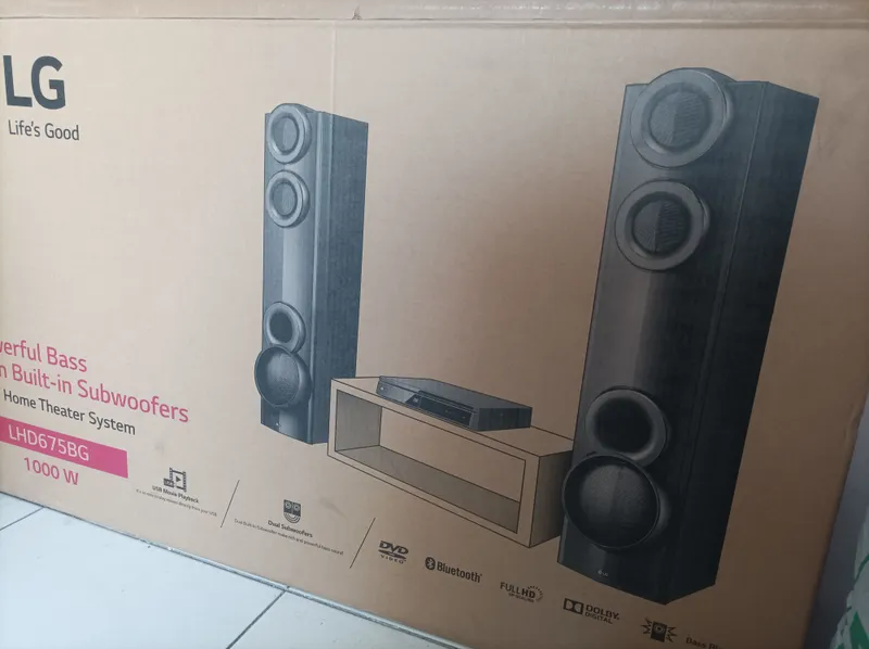 Продаётся музыкальный центр LG 1 Продаётся музыкальный центр LG 1