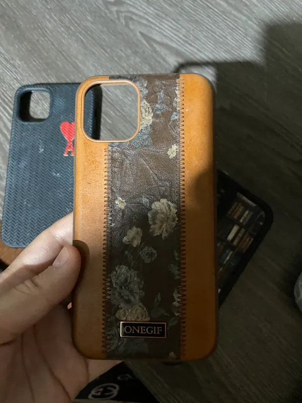 iPhone 11 pro uchun chexol — фото 2