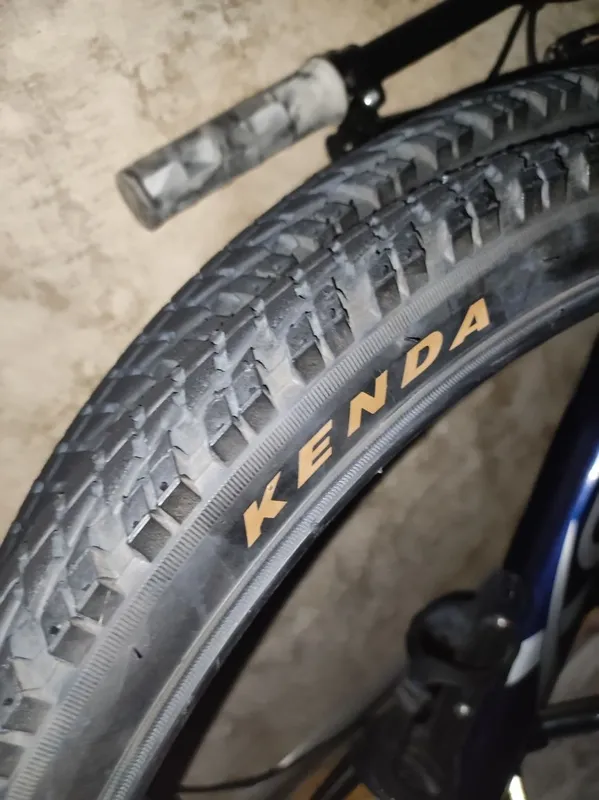 Покрышки Kenda всесезонная 26×2,1 универсальная