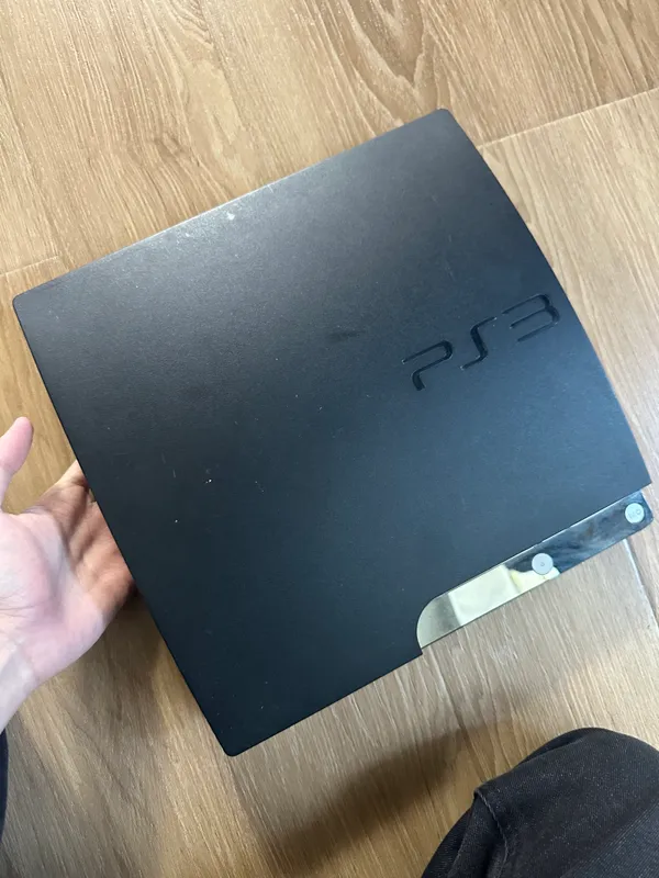 Ps3 Slim 500gb. 4 пульта + игры 1 Ps3 Slim 500gb. 4 пульта + игры 1