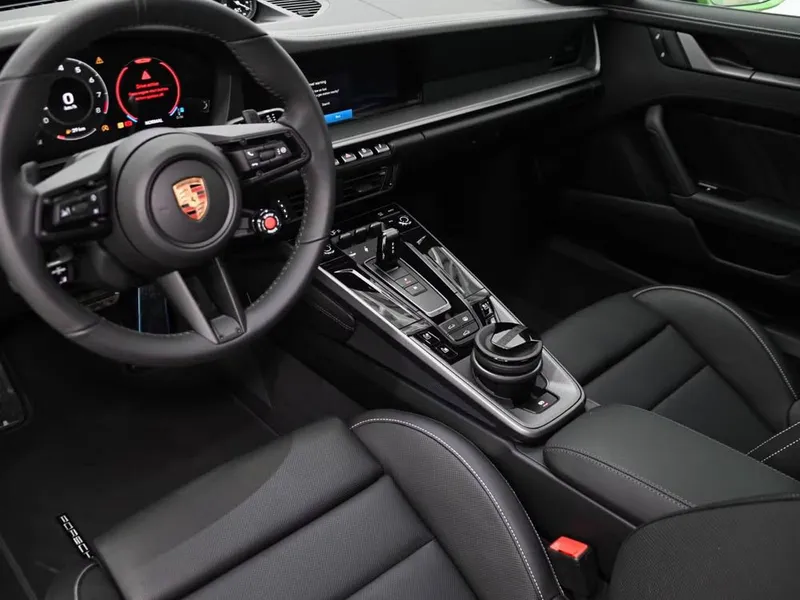 Porsche 911 Carrera 4S 2026 5 Porsche 911 Carrera 4S 2026 5