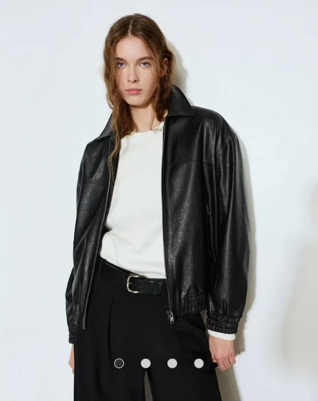 Кожаный бомбер Pull&bear 1