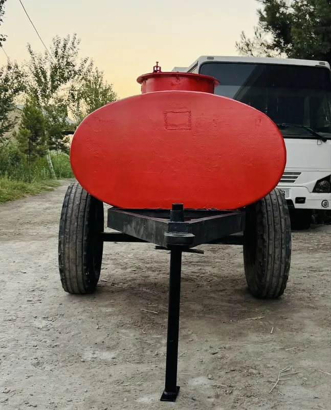Suv bochka 2 t. Цистерна. Емкост 4