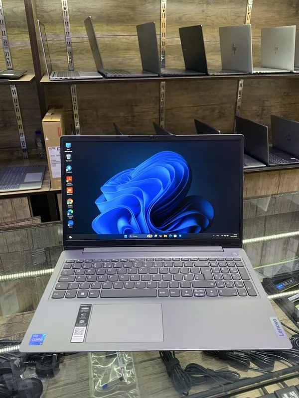 Б/У Lenovo IdeaPad 3