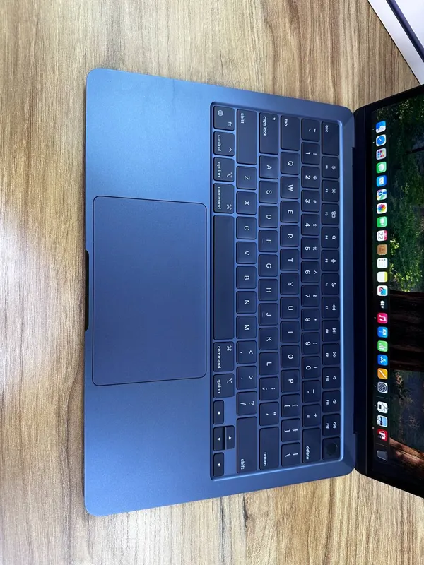 MacBook Air M2 2