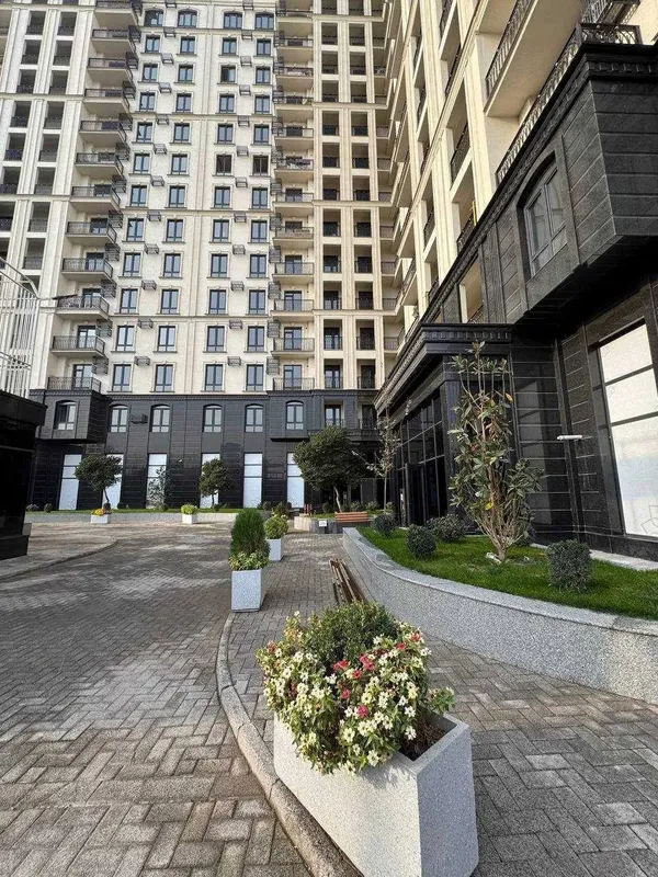 4 xonali kvartira, 114 m2, Yakkasaroy 3