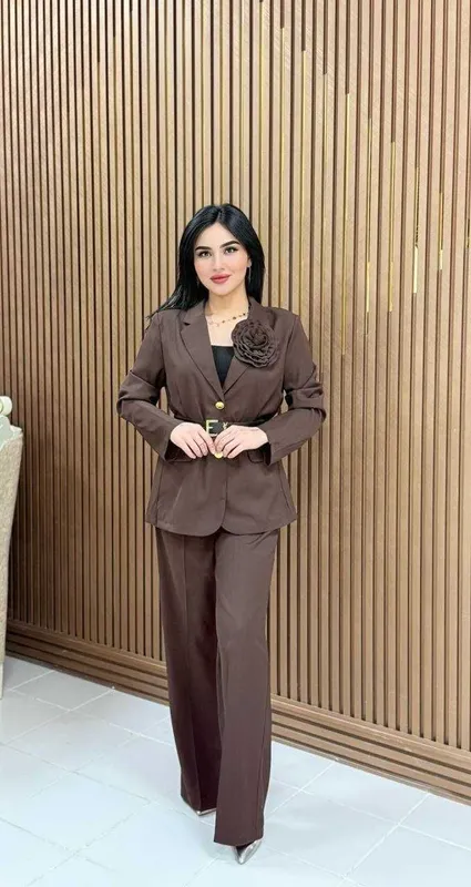 Ayollar kiyimi Klassik uslub Molomer Balshimer 42/58 gacha — фото 1 Ayollar kiyimi Klassik uslub Molomer Balshimer 42/58 gacha — фото 1