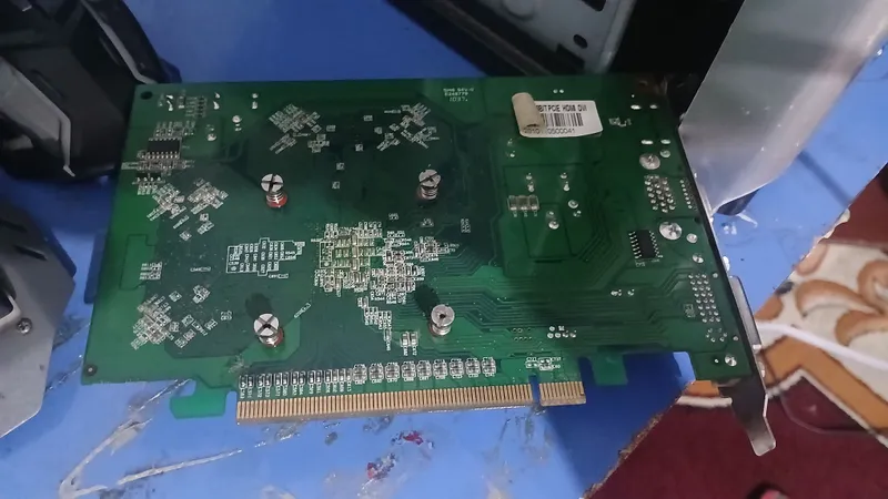 Видеокарта GT220 512MB DDR3 128BIT PCIE HDMI DVI. 3 Видеокарта GT220 512MB DDR3 128BIT PCIE HDMI DVI. 3