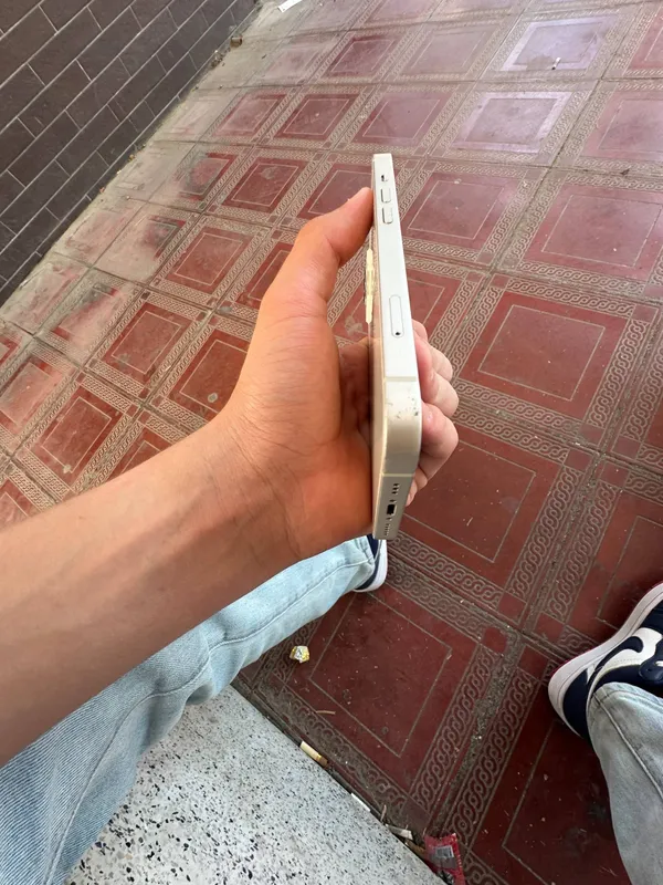 Iphone 13 128 gb 4 Iphone 13 128 gb 4