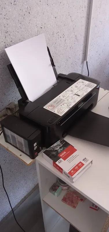 Срочно продаётся принтер Epson L100 1 Срочно продаётся принтер Epson L100 1