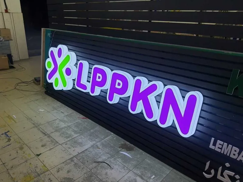 Tashqi reklama xizmati Наружная реклама вывески banner tumanka 3d xarf 2 Tashqi reklama xizmati Наружная реклама вывески banner tumanka 3d xarf 2