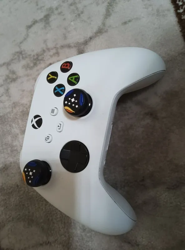 Xbox series s в хорошо состоянии — фото 1