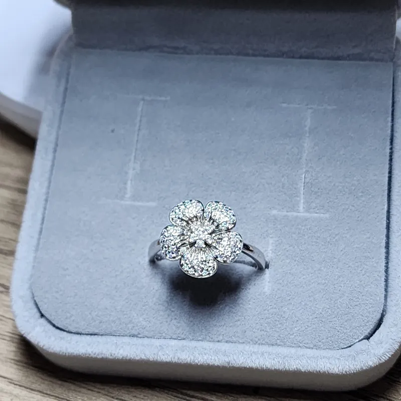 Серебряное кольцо 2