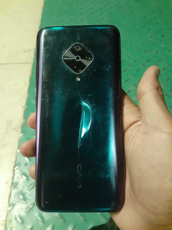 Vivo v17 128/8+4 gb flagman 600 ming so'm 2 Vivo v17 128/8+4 gb flagman 600 ming so'm 2