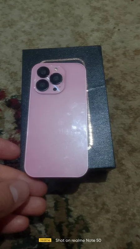 Mini smartfon sotiladi