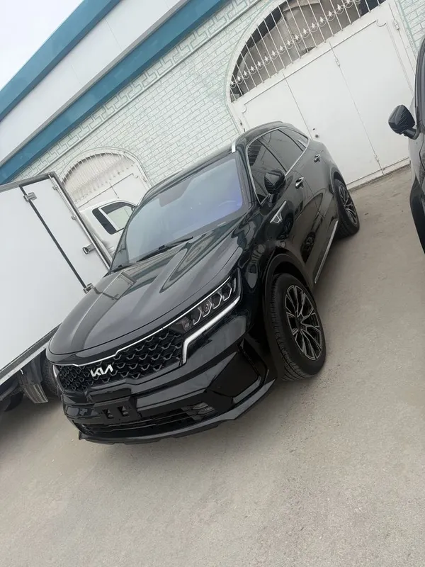 Kia Sarento sotiladi