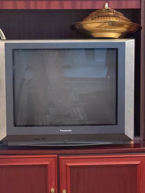 Телевизор Panasonic 2 Телевизор Panasonic 2
