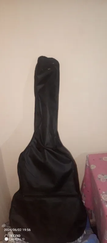 Gitara Yangi qollanilmagan