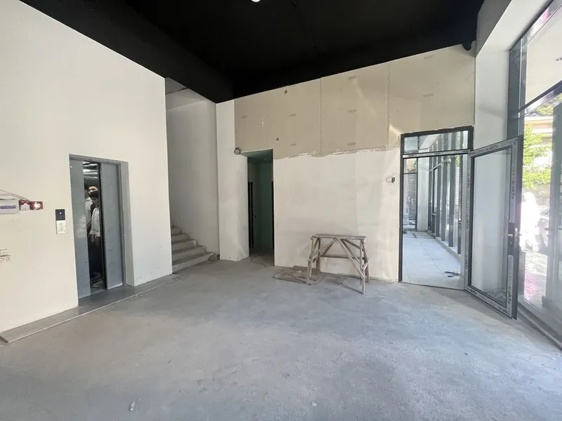 Продажа! Казахстан перекресток Бизнес Центр 2200м2! — фото 2