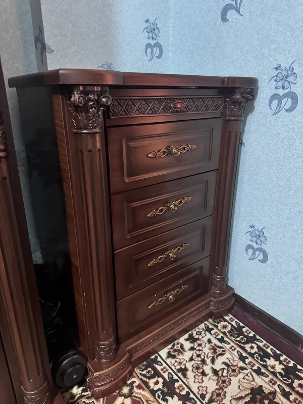 6 ta buyumdan iborat yotoqxona mebel to‘plami sotiladi 4 6 ta buyumdan iborat yotoqxona mebel to‘plami sotiladi 4