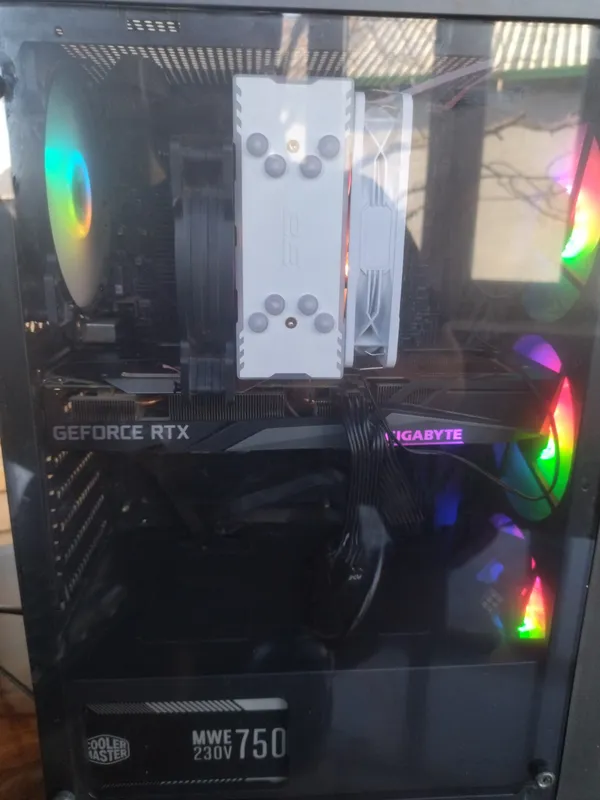 PC i5 11500, Rtx 3060 12gb, 32gb Ram, 256gb NVME 5