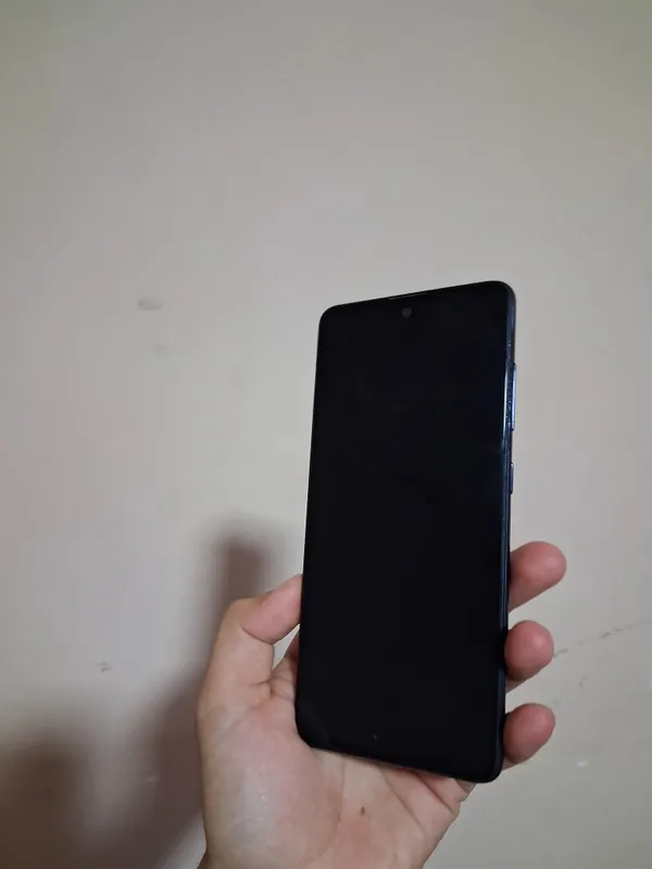 Телефон Samsung A51 5G 4 Телефон Samsung A51 5G 4
