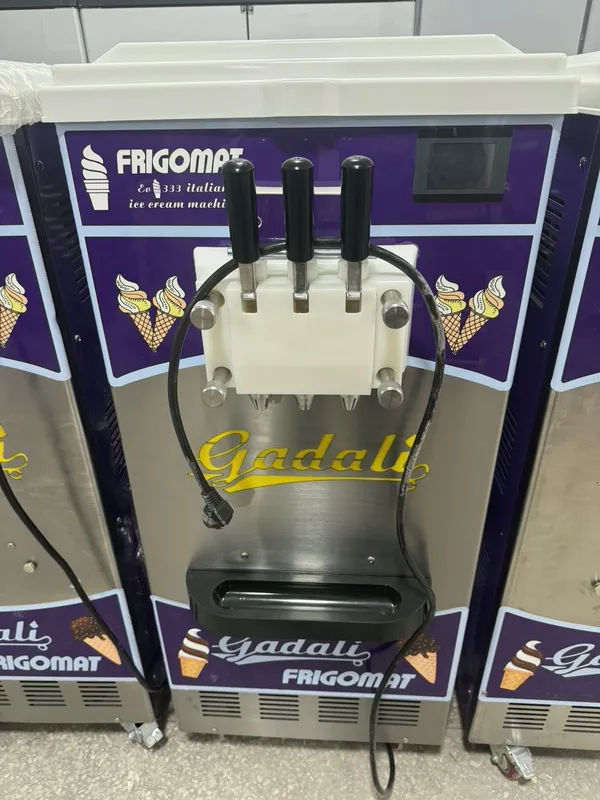 Frezr, muzqaymoq apparat , frezer , marojni chiqaradigan apparat 4