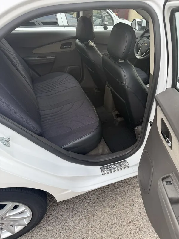 Cobalt chevrolet 2019 5