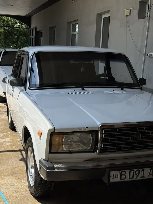 Vaz 07 1993yil holati yaxshi 2
