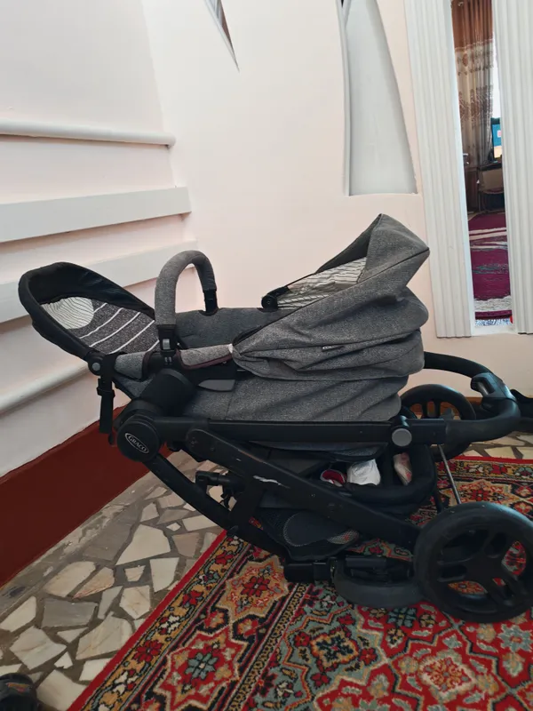 Продаётся детская коляска 2 Продаётся детская коляска 2