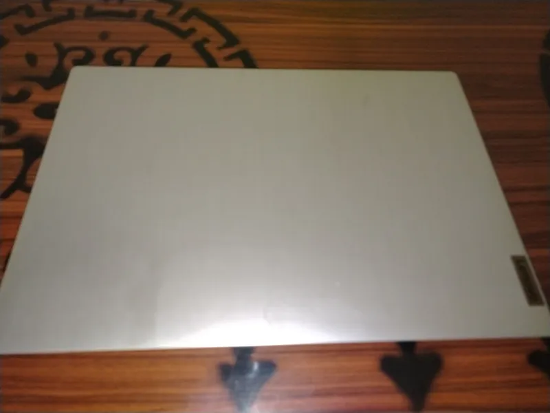 noutbook lenovo, sotiladi, narx kelishiladi