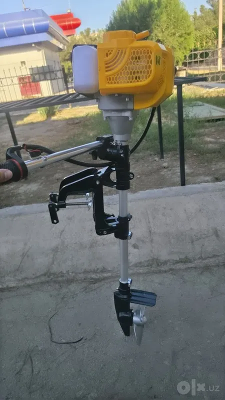 Rezina qayiq uchun benzinli motor. 1 Rezina qayiq uchun benzinli motor. 1