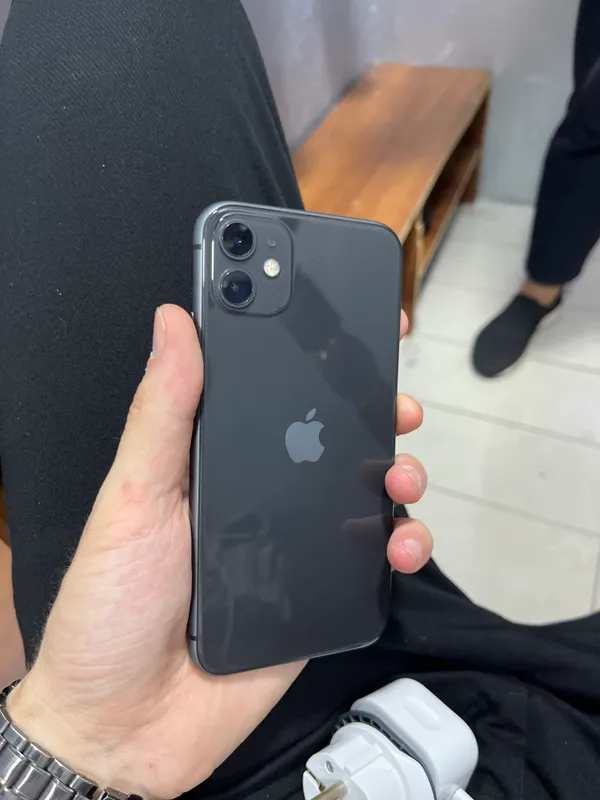 iPhone 11 64gb Yoskus 74% holati yaxshi