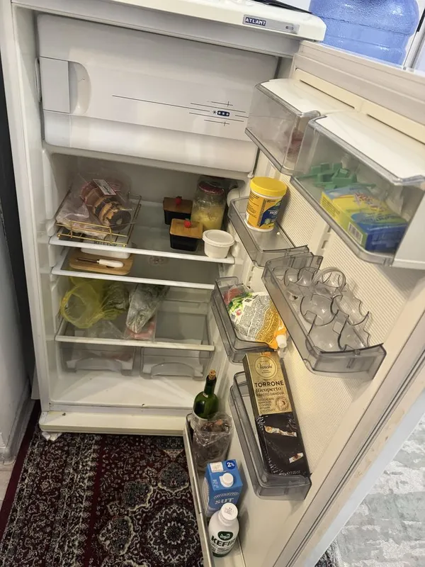 Продается холодильник Российский в хорошем состоянии. Не собирает лед 3 Продается холодильник Российский в хорошем состоянии. Не собирает лед 3