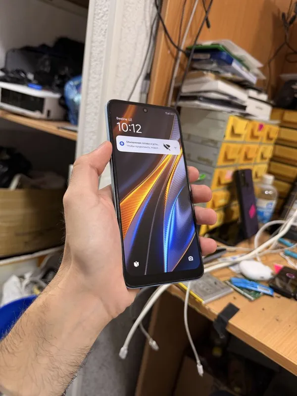 Poco x4gt сотилади