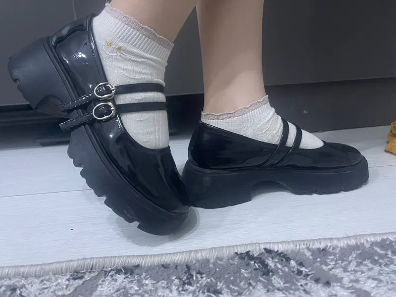 Qizlar uchun loaferlar Qizlar uchun loaferlar