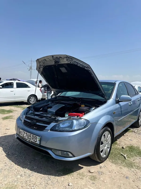 2013 yil Lacetti 1.8 gentra kuzov sotiladi — фото 2