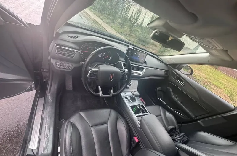 Hongqi H5 sotiladi 5 Hongqi H5 sotiladi 5