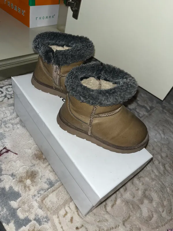 Bolalar etikchasi qiz va ogʻil bolalar ga xam