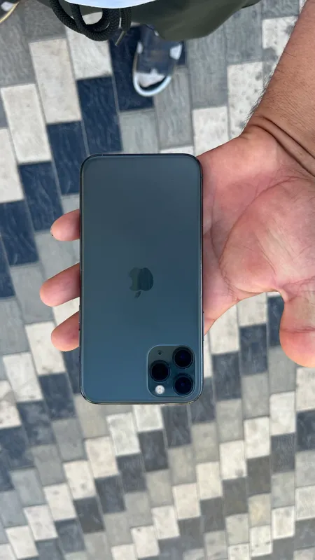 Iphon 11 pro 64 2 Iphon 11 pro 64 2