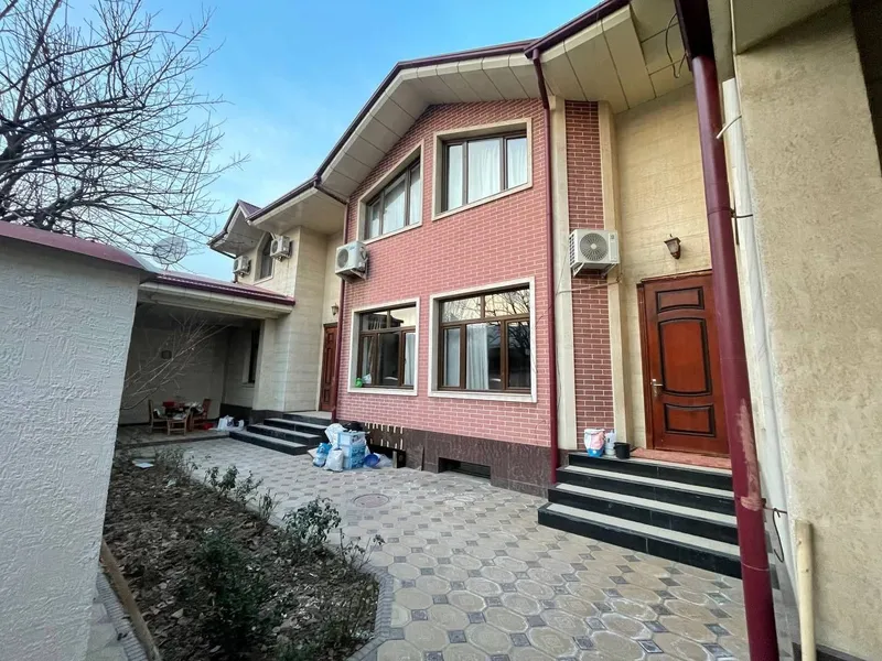 Аренда под офис Евро дом 3 сот 3 уровня 8 комнат 540 м2