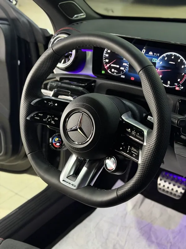 Mercedes-Benz CLA45S amg 5 Mercedes-Benz CLA45S amg 5