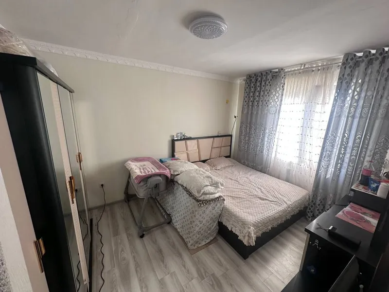Dom srocna sotiladi narxi yana tuwdi 2