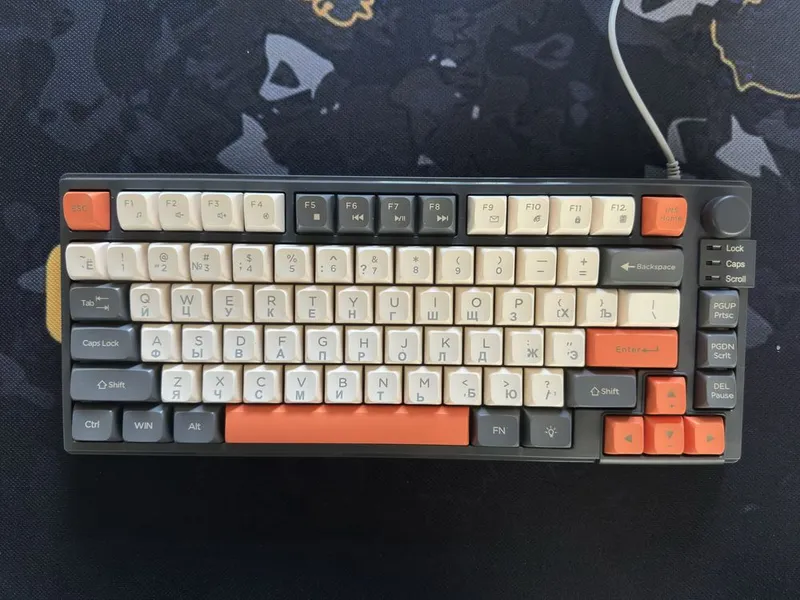 XUNFOX K81 80 ta klavishli klaviatura RGB podsvetkali 1