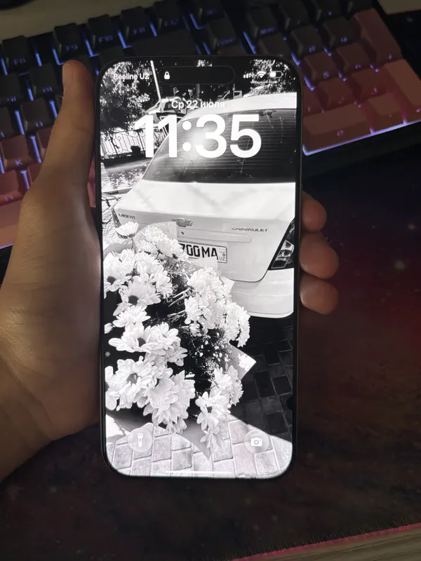 Iphone 16 pro max 3